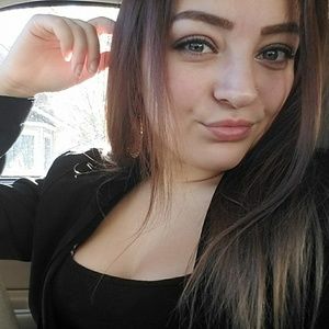 Meet your Posher, Peaches 🍑